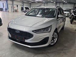 Silber Gebraucht 2023 Ford Focus Cool & Connect Kombi | 21.980 € (Fairer Preis)