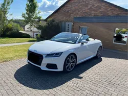 Weiß Gebraucht 2018 Audi TT Roadster Ambiente Cabrio | 28.500 € (Guter Preis)