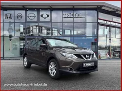 Braun Gebraucht 2016 Nissan Qashqai Acenta SUV | 11.380 € (Fairer Preis)
