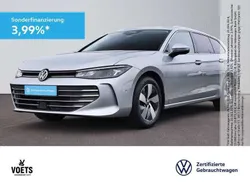 Rot Gebraucht 2024 VW Passat Business Kombi | 29.595 € (Guter Preis)