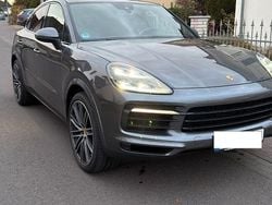 Grau Gebraucht 2020 Porsche Cayenne SUV | 59.900 € (Guter Preis)