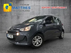 Star dust metallic Gebraucht 2017 Hyundai i10 Trend Kleinwagen | 8.990 € (Guter Preis)