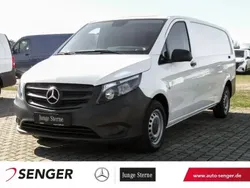 Weiß Gebraucht 2024 Mercedes Vito Van / Kleinbus | 34.213 € (Fairer Preis)