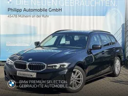 Saphirschwarz metallic Gebraucht 2023 BMW 318 Sport Line Kombi | 26.880 € (Guter Preis)