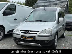 Silber Gebraucht 2005 Opel Combo Van / Kleinbus | 3.500 € (Teuer)
