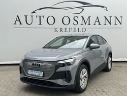 Grau Gebraucht 2022 Audi Q4 e-tron Basis SUV | 24.720 € (Guter Preis)
