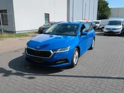 Blau Gebraucht 2020 Skoda Octavia Kombi | 13.600 € (Fairer Preis)