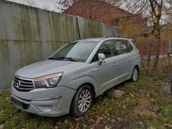 Silber Gebraucht 2016 Ssangyong (KGM) Rodius Van / Kleinbus | 8.500 €