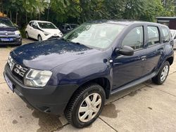 Blau Gebraucht 2015 Dacia Duster Essentiel SUV | 7.790 € (Fairer Preis)