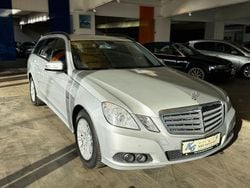 Silber Gebraucht 2010 Mercedes E200 Limousine | 4.999 € (Guter Preis)