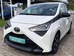 Weiß Gebraucht 2021 Toyota Aygo Business Edition Kleinwagen | 6.999 € (Fairer Preis)