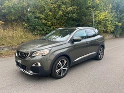 Grau Gebraucht 2018 Peugeot 3008 Allure Van / Kleinbus | 11.800 € (Guter Preis)
