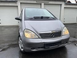 Mondsilber met. Gebraucht 1999 Mercedes 170 Limousine | 1.450 €