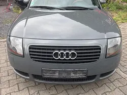 Grau Gebraucht 2001 Audi TT Roadster Sport Cabrio | 3.350 € (Guter Preis)