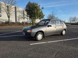 Gebraucht 1988 Peugeot 205 Kleinwagen | 1.700 €
