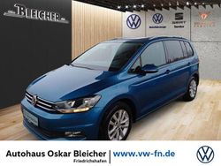 Blau Gebraucht 2016 VW Touran Comfortline Van / Kleinbus | 15.990 € (Etwas zu teuer)