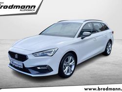 Candy weiss Gebraucht 2024 Seat Leon FR Kombi | 24.885 € (Teuer)