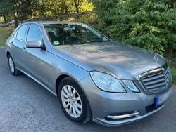 Schwarz Gebraucht 2012 Mercedes E220 Limousine | 5.999 € (Fairer Preis)