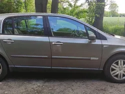 Grau Gebraucht 2006 Renault Vel Satis Kleinwagen | 1.600 €