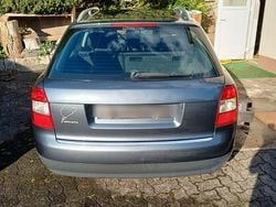 Grau Gebraucht 2003 Audi A4 Performance Kombi | 1.990 € (Guter Preis)