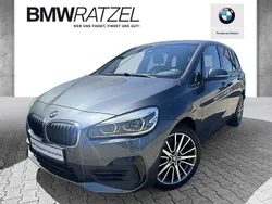 Grau Gebraucht 2020 BMW 218 Gran Tourer Advantage Van / Kleinbus | 17.930 € (Fairer Preis)