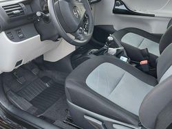 Schwarz Gebraucht 2013 Toyota iQ Kleinwagen | 11.500 €