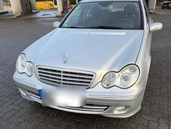 Silber Gebraucht 2006 Mercedes C220 Elegance Kombi | 3.300 € (Fairer Preis)