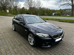 Schwarz Gebraucht 2013 BMW 530 Sport Line Kombi | 13.500 € (Fairer Preis)