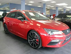 Rot Gebraucht 2018 Cupra Leon Kombi | 19.980 € (Guter Preis)