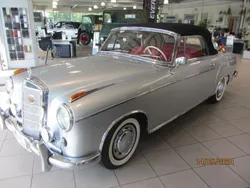 Silber Gebraucht 1956 Mercedes 220 Cabrio | 124.500 €