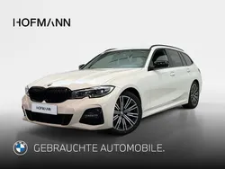 Alpinweiß uni Gebraucht 2022 BMW 320 M Sport Kombi | 33.632 € (Guter Preis)