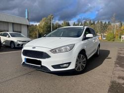 Weiß Gebraucht 2016 Ford Focus Kombi | 5.399 € (Superpreis)