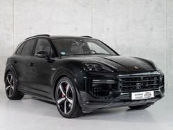 Basaltschwarz cl Gebraucht 2024 Porsche Cayenne Turbo SUV | 159.900 €