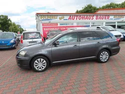 Grau Gebraucht 2007 Toyota Avensis Kombi | 3.900 € (Etwas zu teuer)