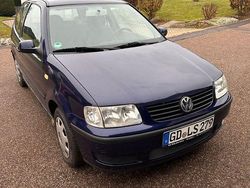Blau Gebraucht 2000 VW Polo Edition Limousine | 699 € (Fairer Preis)