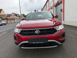 Rot Gebraucht 2022 VW T-Roc Life SUV | 16.990 €