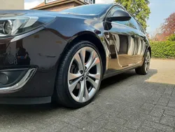 Braun Gebraucht 2015 Opel Insignia Innovation Kombi | 9.999 € (Teuer)