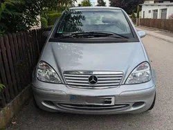 Grau Gebraucht 2002 Mercedes 190 Limousine | 1.400 €