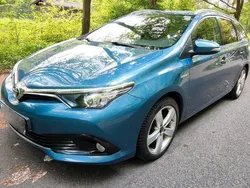 Gebraucht 2015 Toyota Auris Hybrid Kombi | 11.800 € (Fairer Preis)
