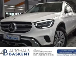 Weiß Gebraucht 2022 Mercedes GLC300 SUV | 33.980 € (Guter Preis)