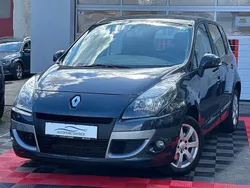 Grau Gebraucht 2011 Renault Scénic III Expression Van / Kleinbus | 4.999 € (Fairer Preis)