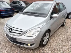 Silber Gebraucht 2006 Mercedes B200 Van / Kleinbus | 5.490 € (Etwas zu teuer)