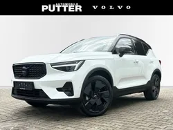 Weiss Neu 2025 Volvo XC40 Plus SUV | 49.490 €