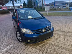 Blau Gebraucht 2009 VW Golf Plus Cross Van / Kleinbus | 4.500 €