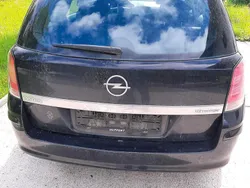 Schwarz Gebraucht 2005 Opel Astra Kombi | 290 € (Superpreis)