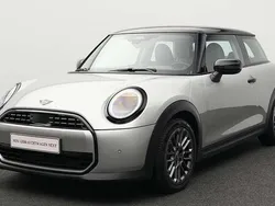 Grau Gebraucht 2024 Mini Cooper Kleinwagen | 24.351 € (Guter Preis)