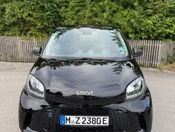 Schwarz Gebraucht 2022 Smart ForFour Electric Drive Kleinwagen | 16.500 €