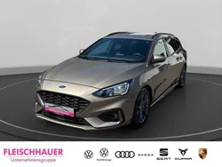 Silber Gebraucht 2019 Ford Focus ST-Line Kombi | 14.990 € (Guter Preis)