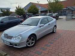 Silber Gebraucht 2007 Mercedes CL200 Coupé | 3.400 €