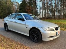 Silber Gebraucht 2006 BMW 325 Comfort Edition Limousine | 5.999 € (Guter Preis)